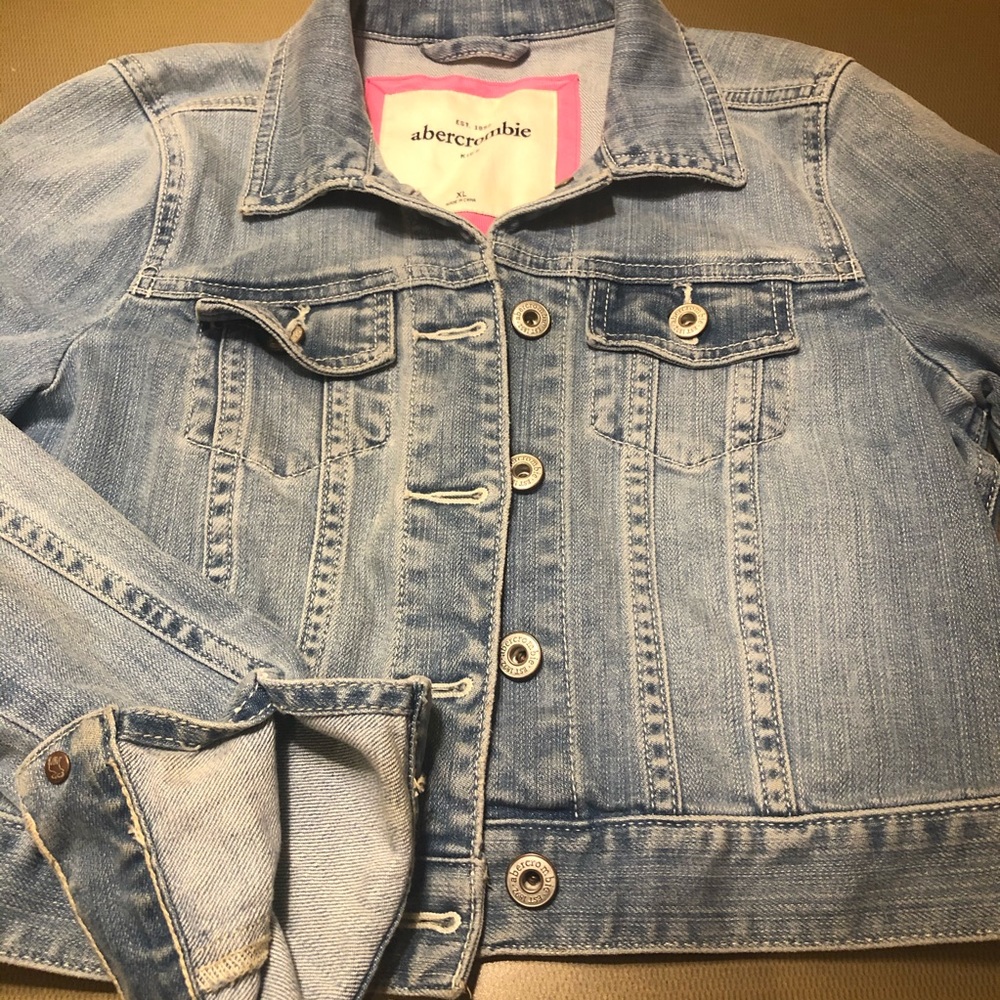 Abercrombie & Fitch  Kids Girls XL 14-16 Jean jacket crop